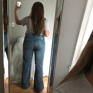 Levis Wide Leg Jean size 30